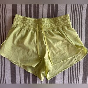 Yellow Patterned Shorts | Women’s Medium
